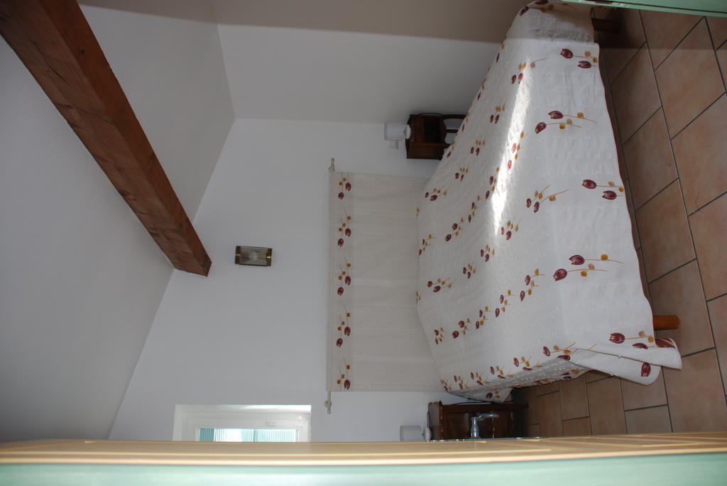 Bed and Breakfast Les Jardins Du Mas Evesque Rousson  Exterior foto